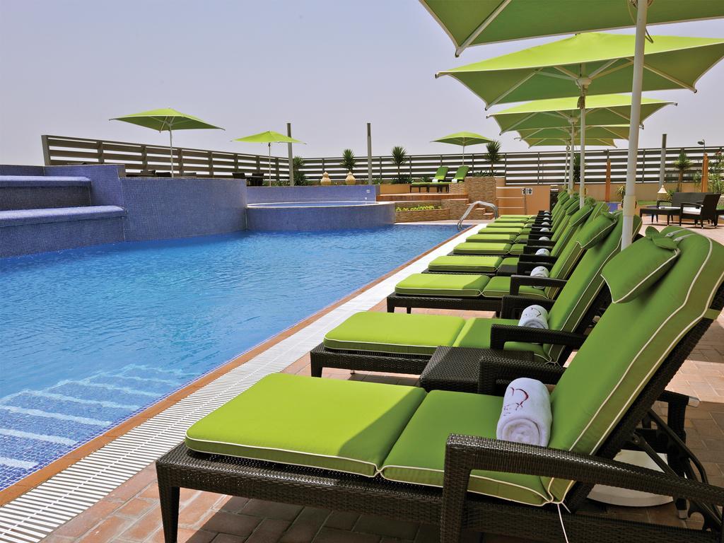 Fraser Suites Seef Bahrain Manama Extérieur photo Rooftop pool