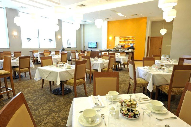 Fraser Suites Seef Bahrain Manama Extérieur photo The dining room at the Royal Hospital for Women